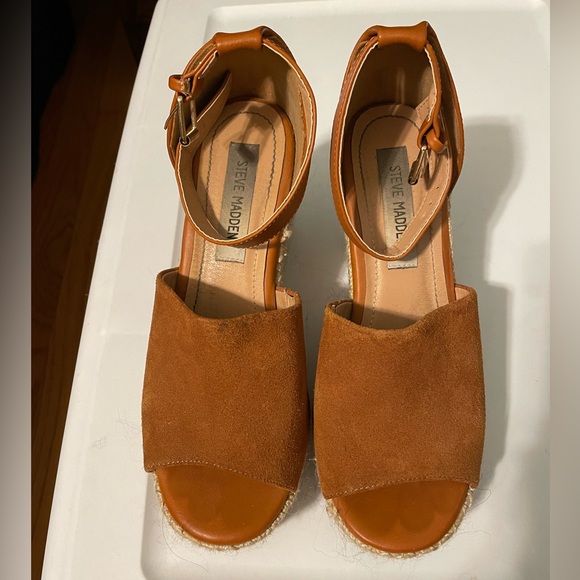 Steve Madden Talissa faux suede and leather wedge - Picture 2 of 6